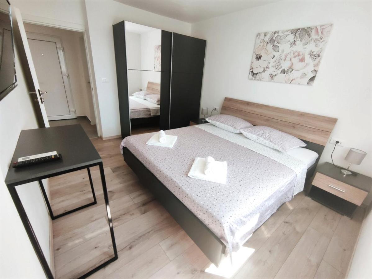 Apartman Dori Pula Eksteriør billede